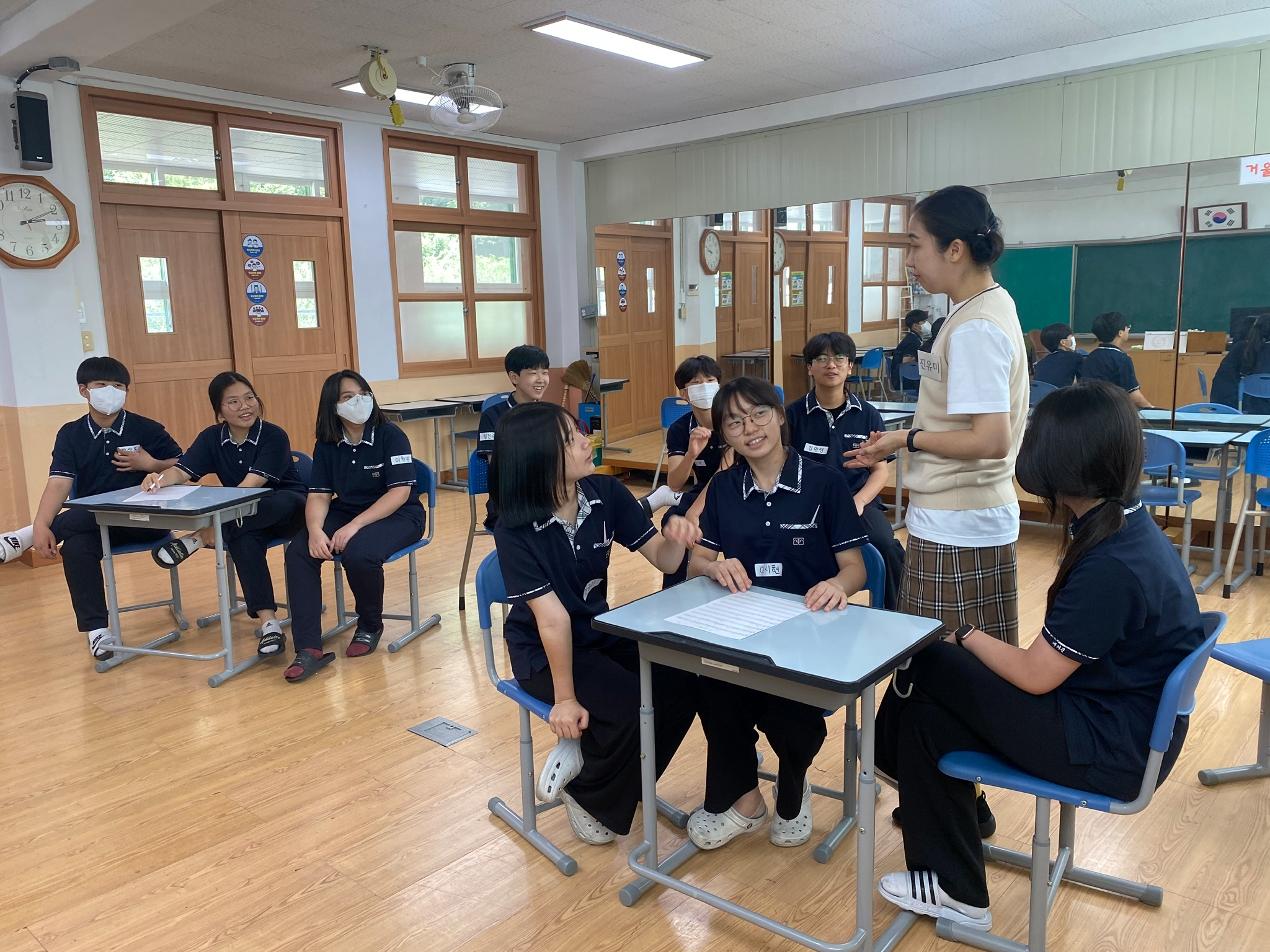 사본 -하동중앙중독서연극활동사진1(2학년한조) (1).jpg